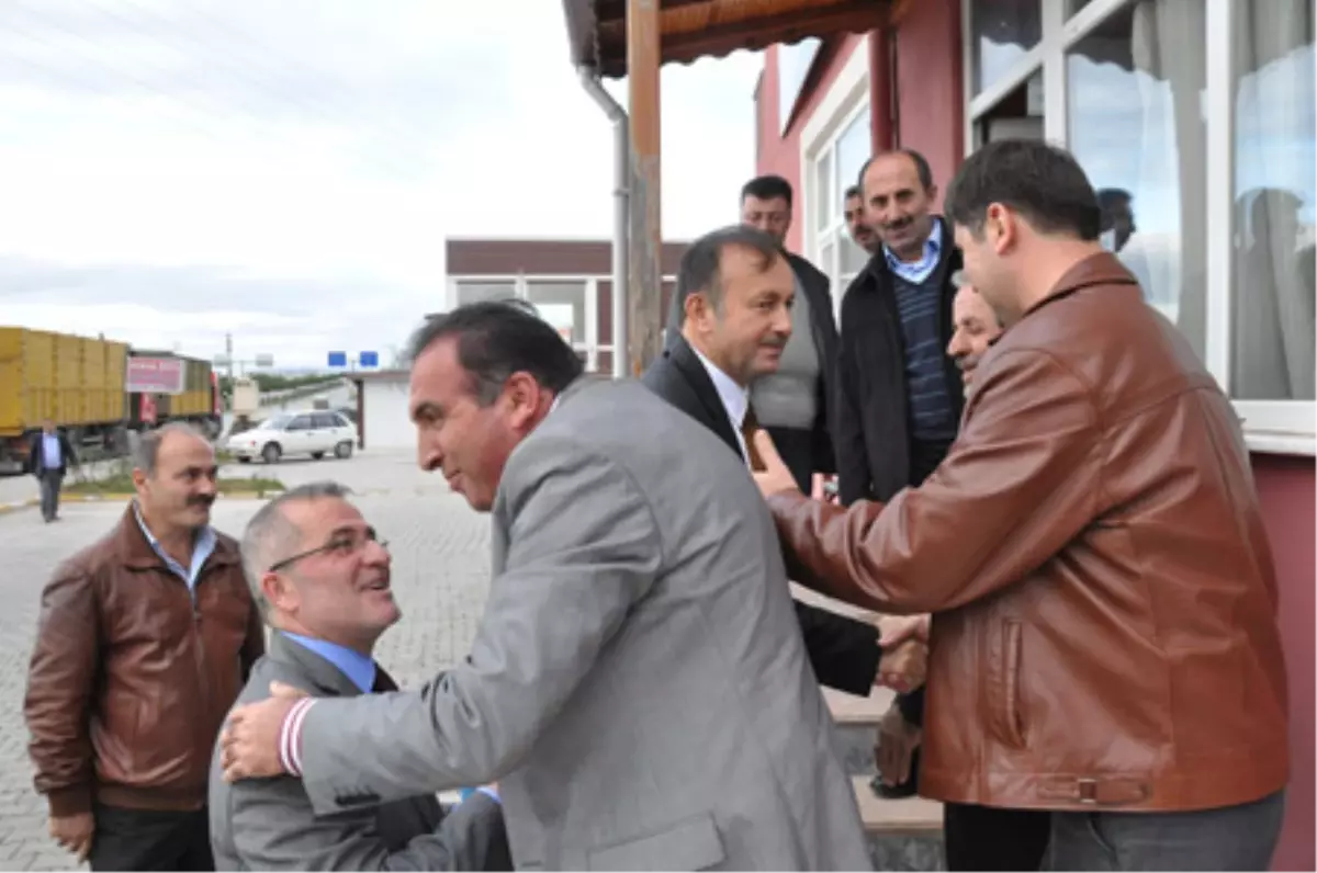 Kartepe\'deki Trabzonlular Bayramlaşmada Buluştu