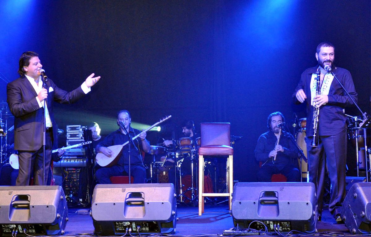 Kubat Türküleriyle, Şenlendirici Klarnetiyle Coşturdu