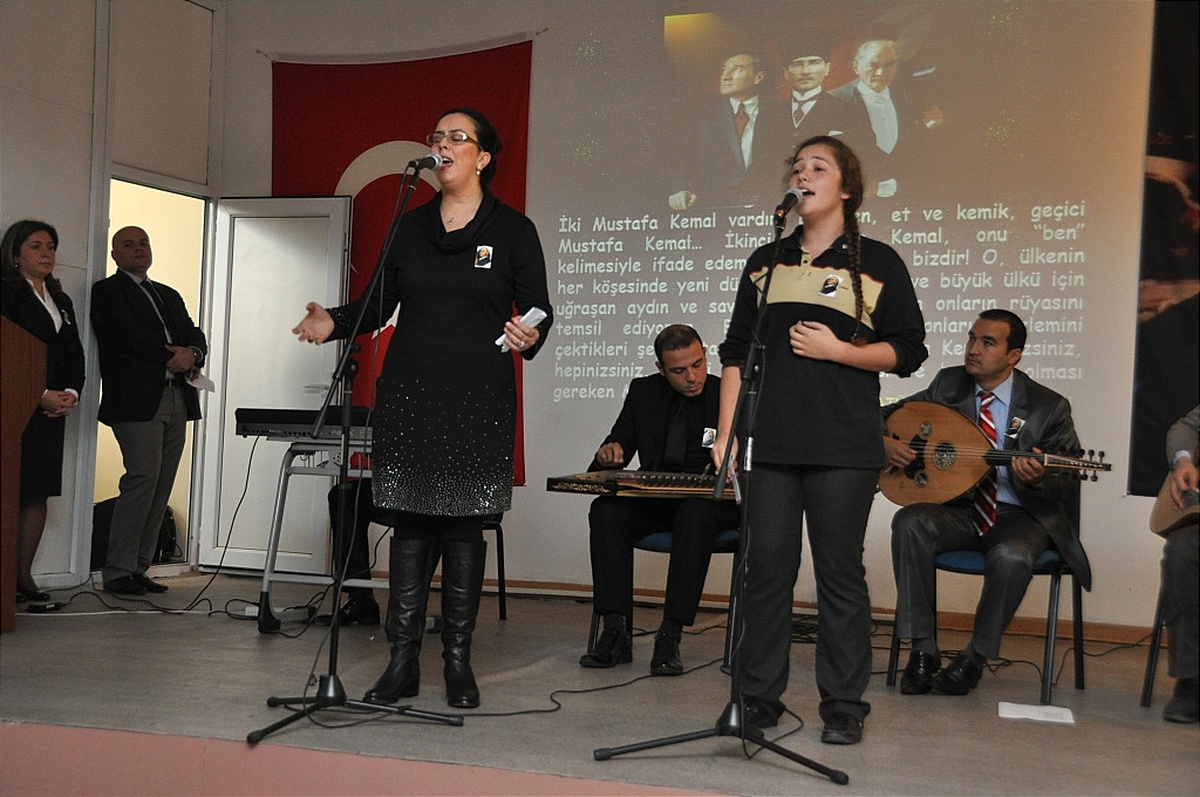Atatürk Ölümünün 73. Yıldönümünde Anıldı