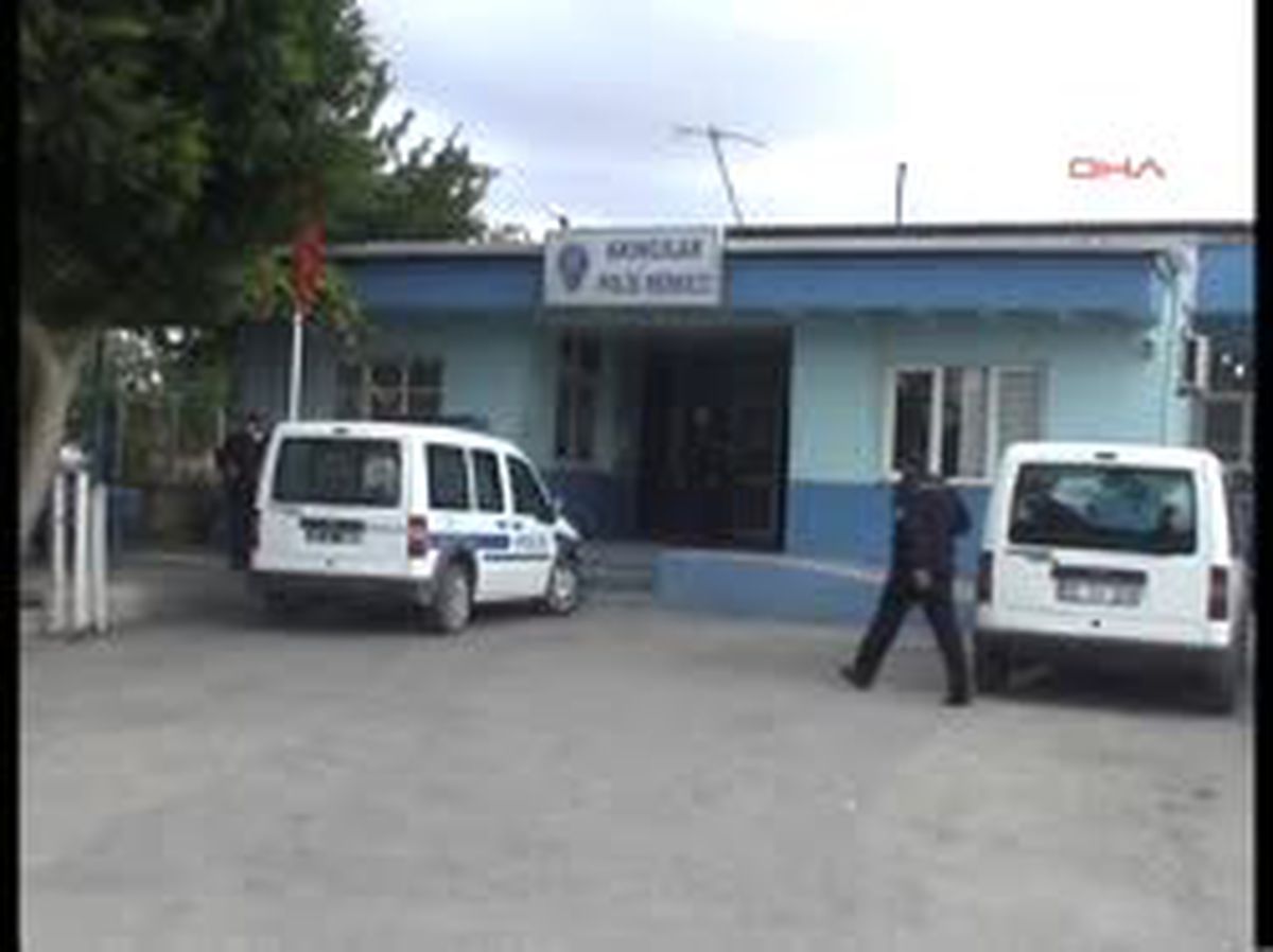 Terk Edildi, Kamyoneti Ateşe Verdi