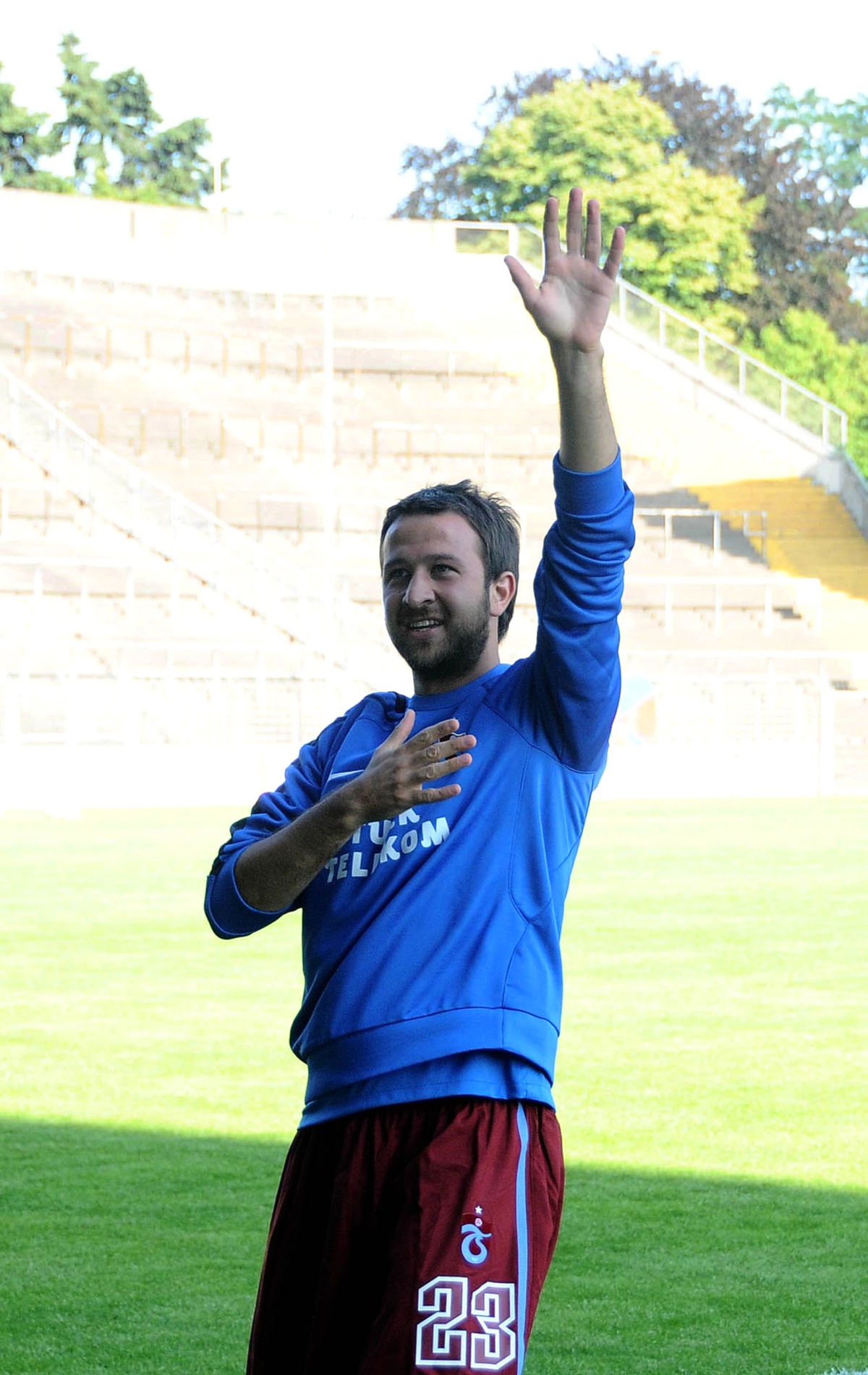 Trabzonspor Onur'la Masaya Oturdu