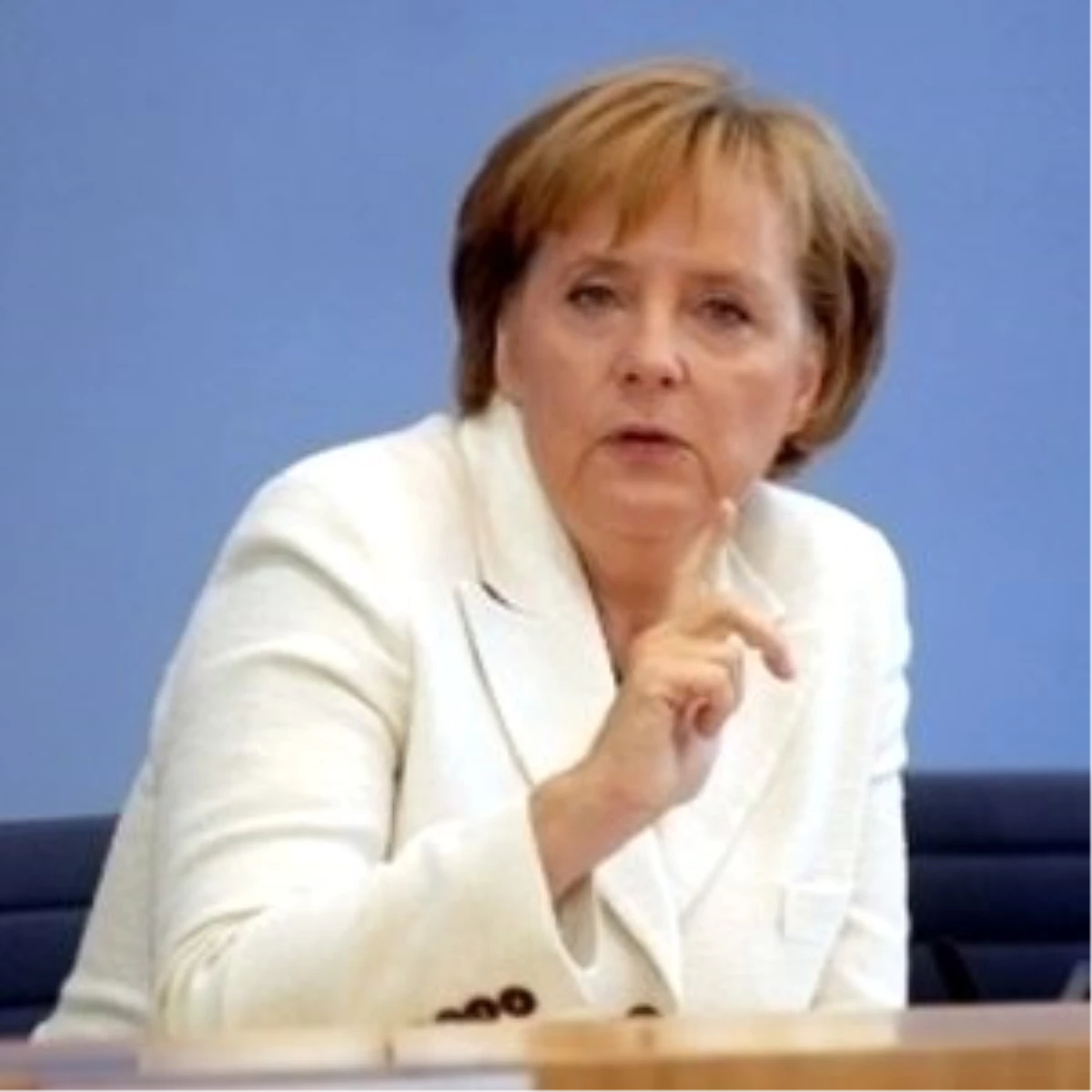 Angela Merkel\'den Şok İddia