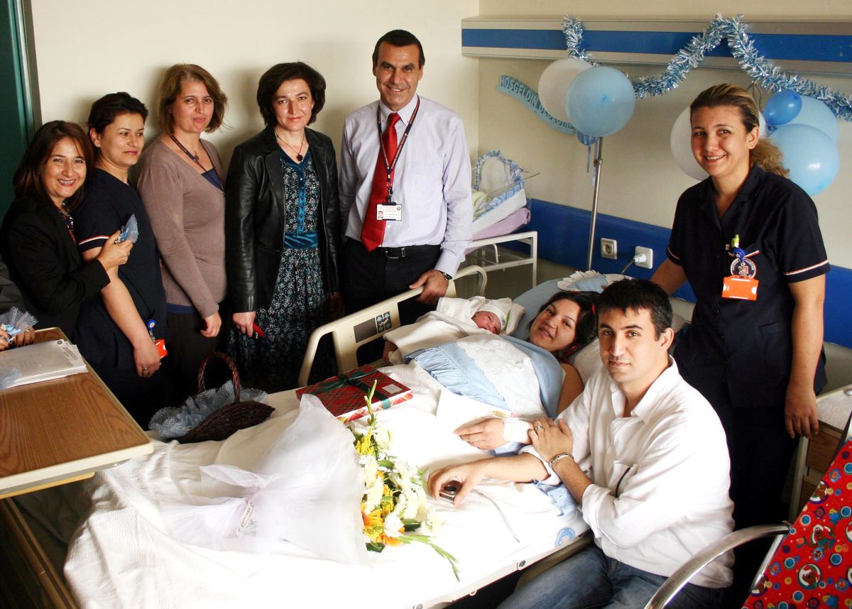 Doğum Tarihleri Mutlu Etti