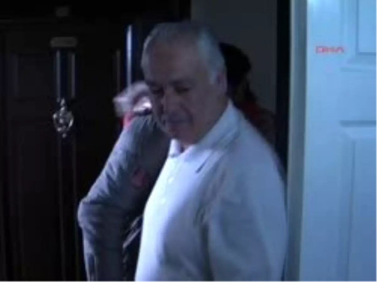 Deniz Otobüsündeki Rehineleri Aileleri Sevinç Gözyaşıyla Karşıladı