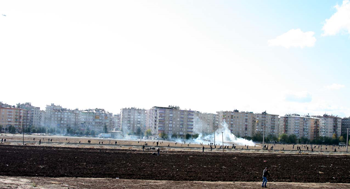 Diyarbakır'da Cenaze Gerginliği