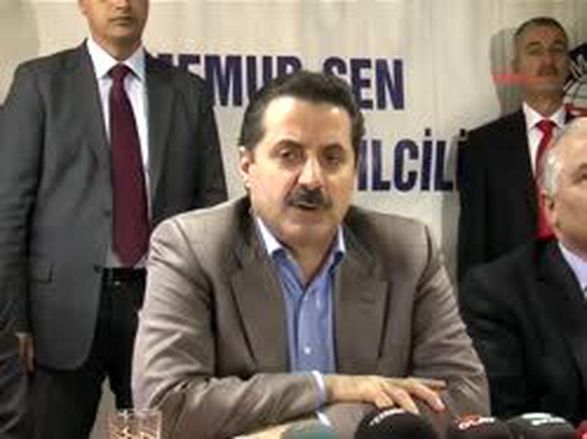 Faruk Çelik: 'Kürsü Özgürlüğünü, Çamur Atmak ve Leke Çalmak İçin Yapmayalım'
