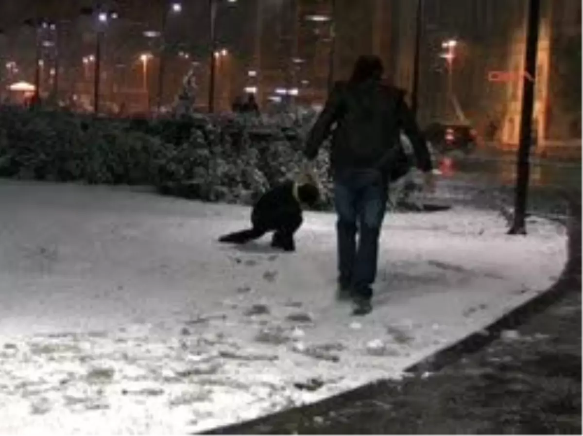 Sivas'ta Kar Yağışı Etkili Oldu