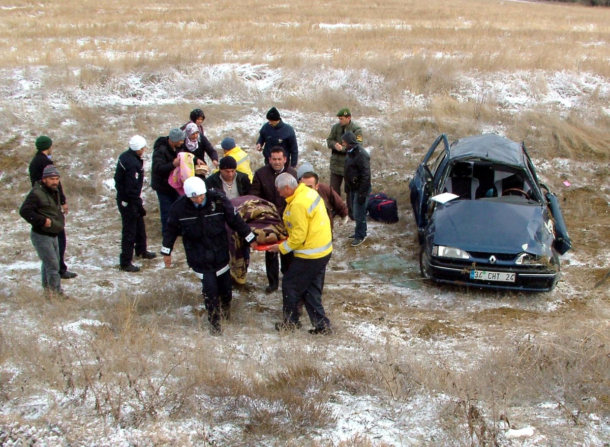 Yozgat'ta Buzlanma Kazası: 6 Yaralı