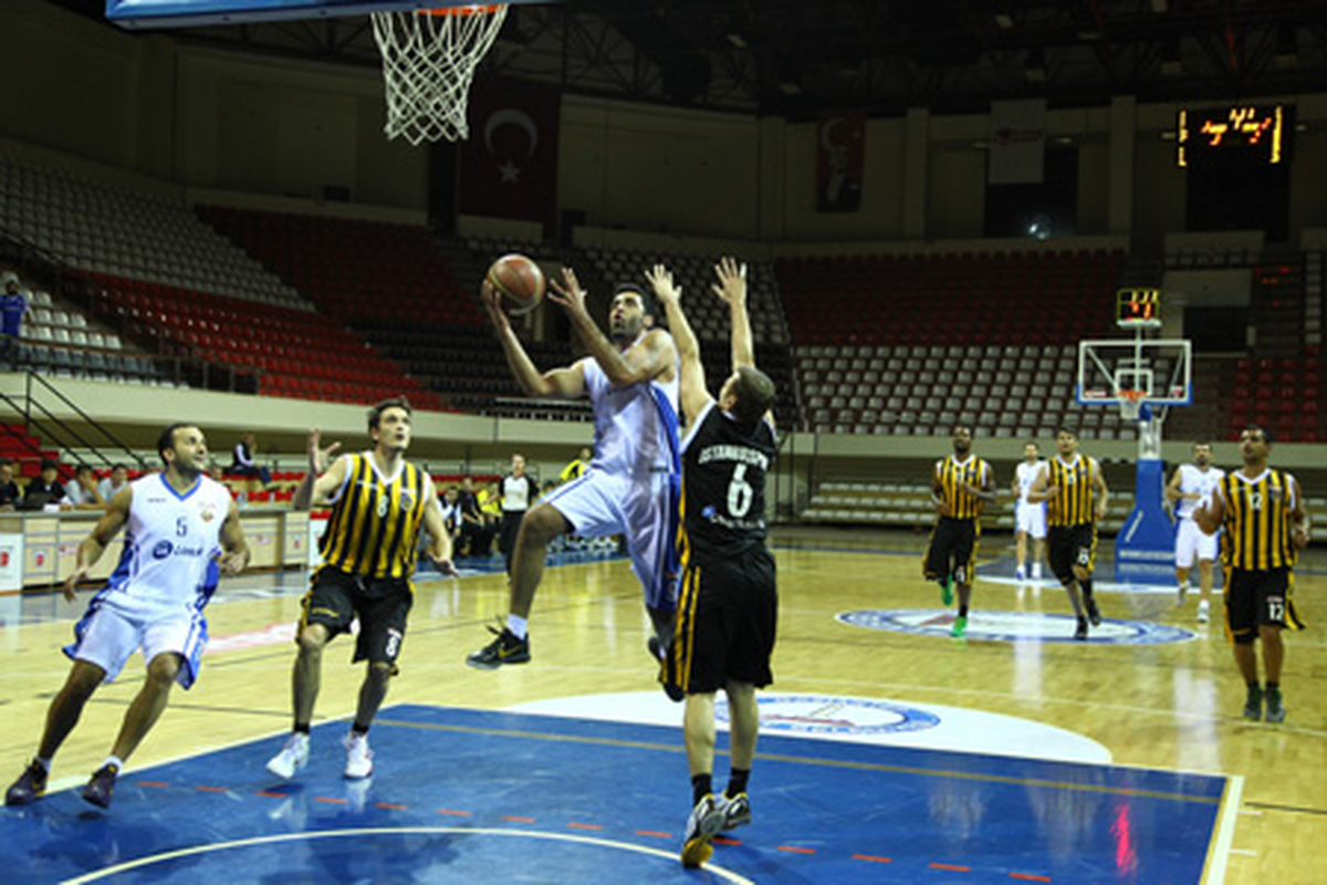 Büyükşehir Basketbol Takımı Fark Attı