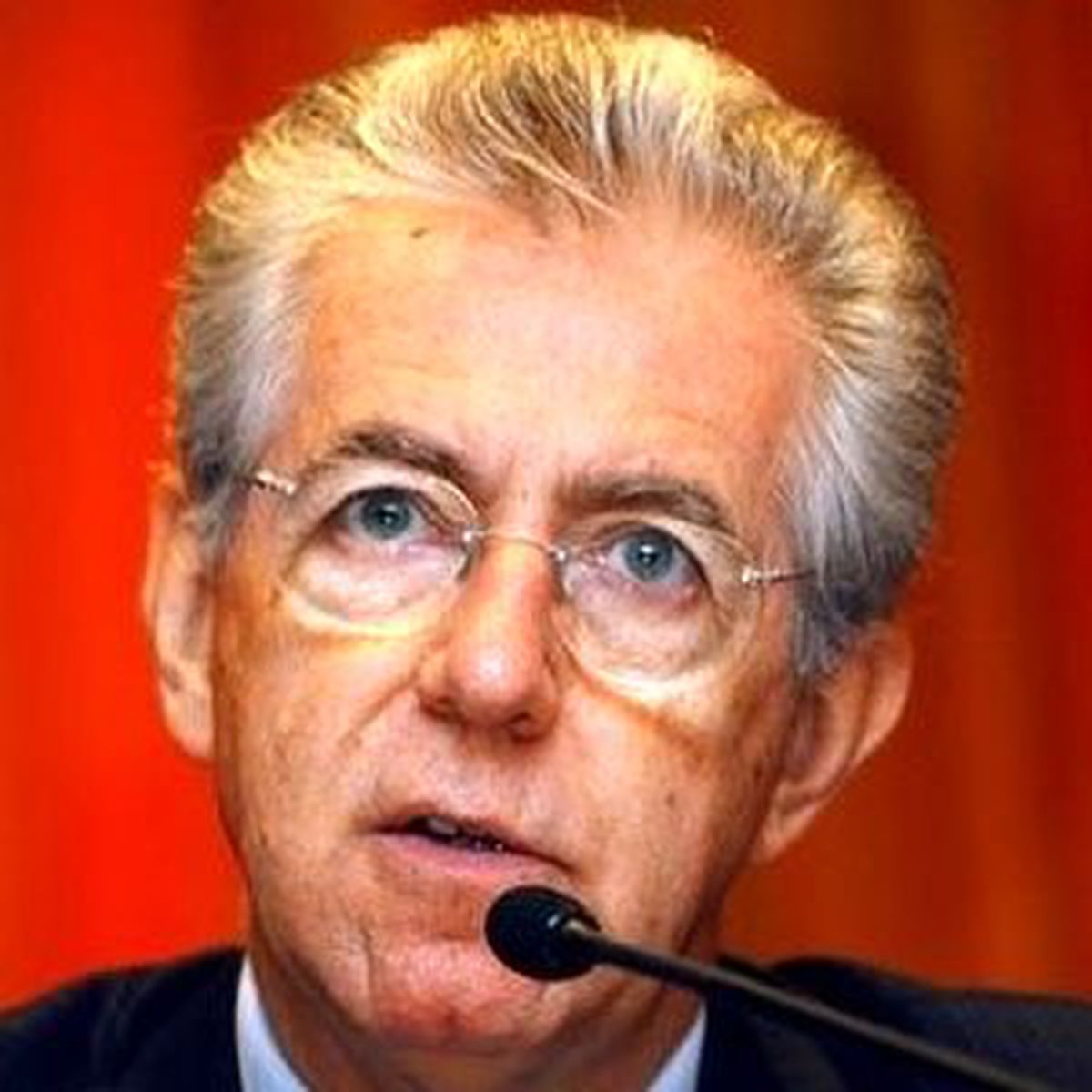 Monti Görevi Kabul Etti
