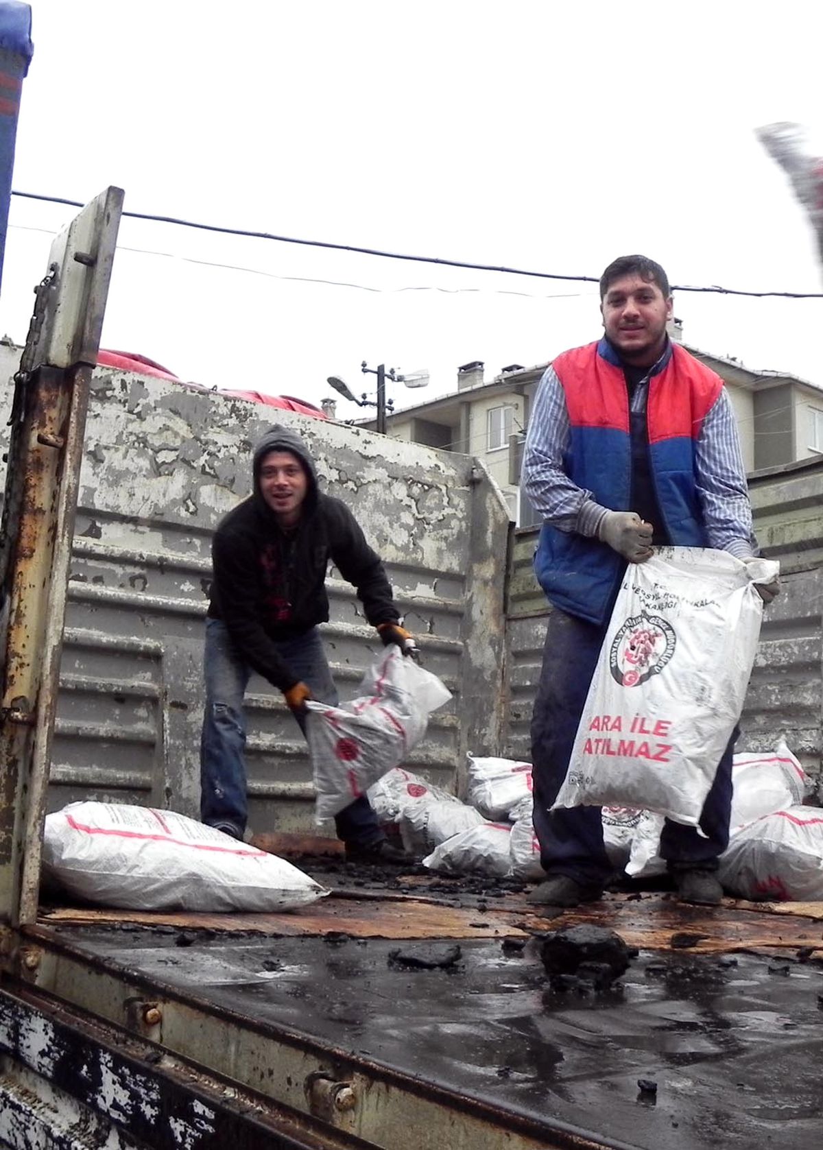 Dar Gelirliye Kömür Yardımı