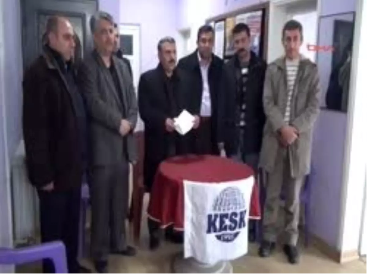 Kesk Bileşenleri, Dives Genel Başkanı Özdemir'in Görevden Alınmasını Kınadı