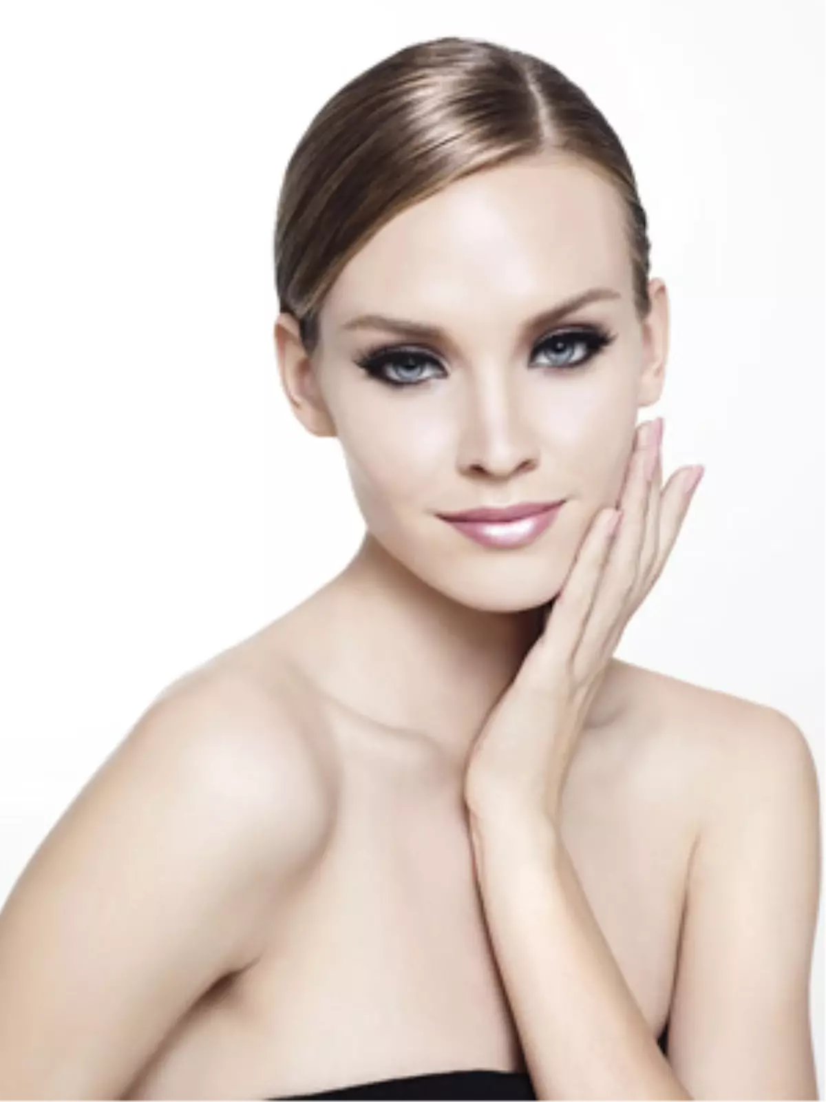 Makyajda Porselen Bebek Etkisi