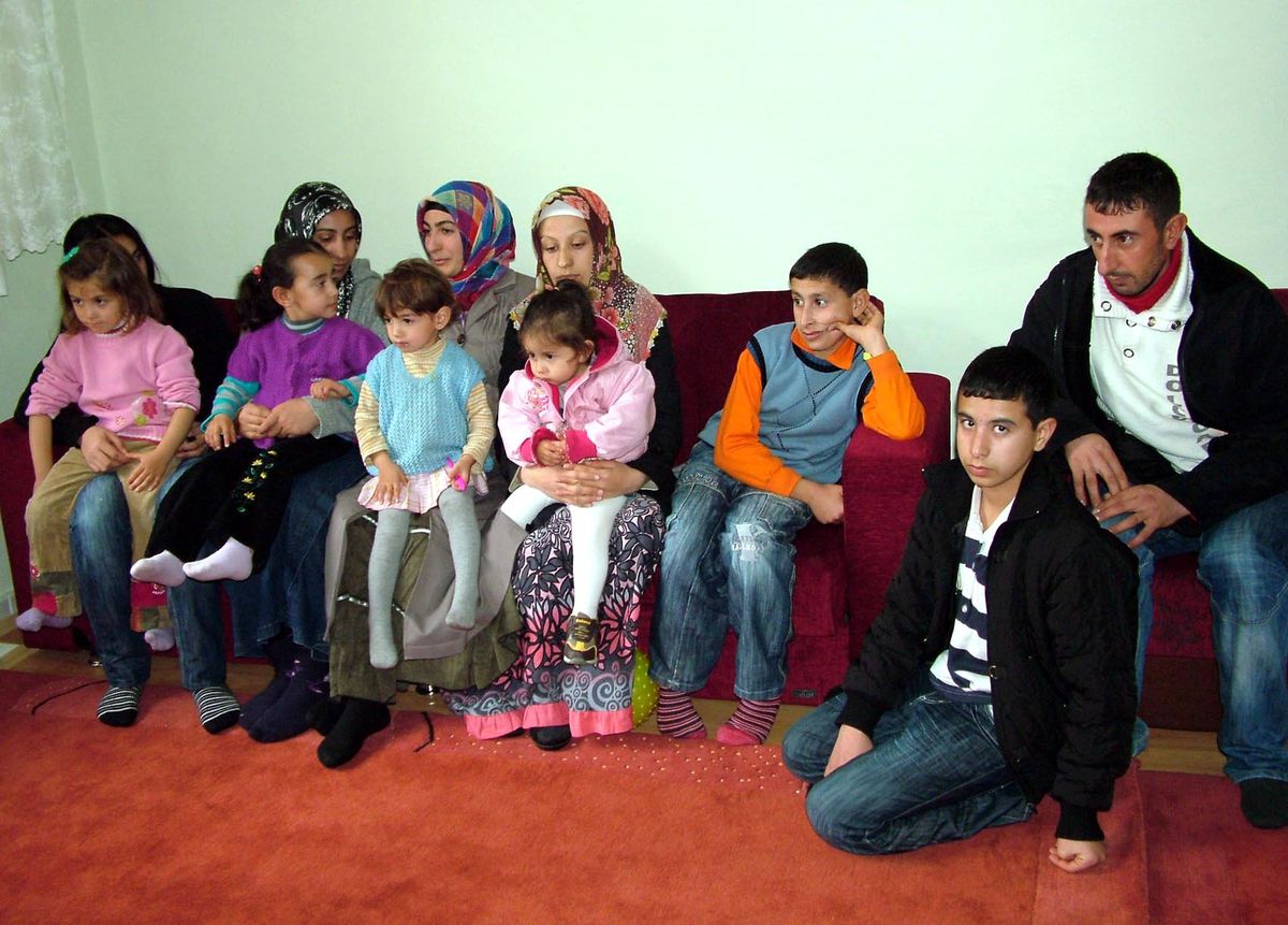 Umut Derneği,16 Kişilik Depremzede Aileye Yozgat'ta Umut Oldu