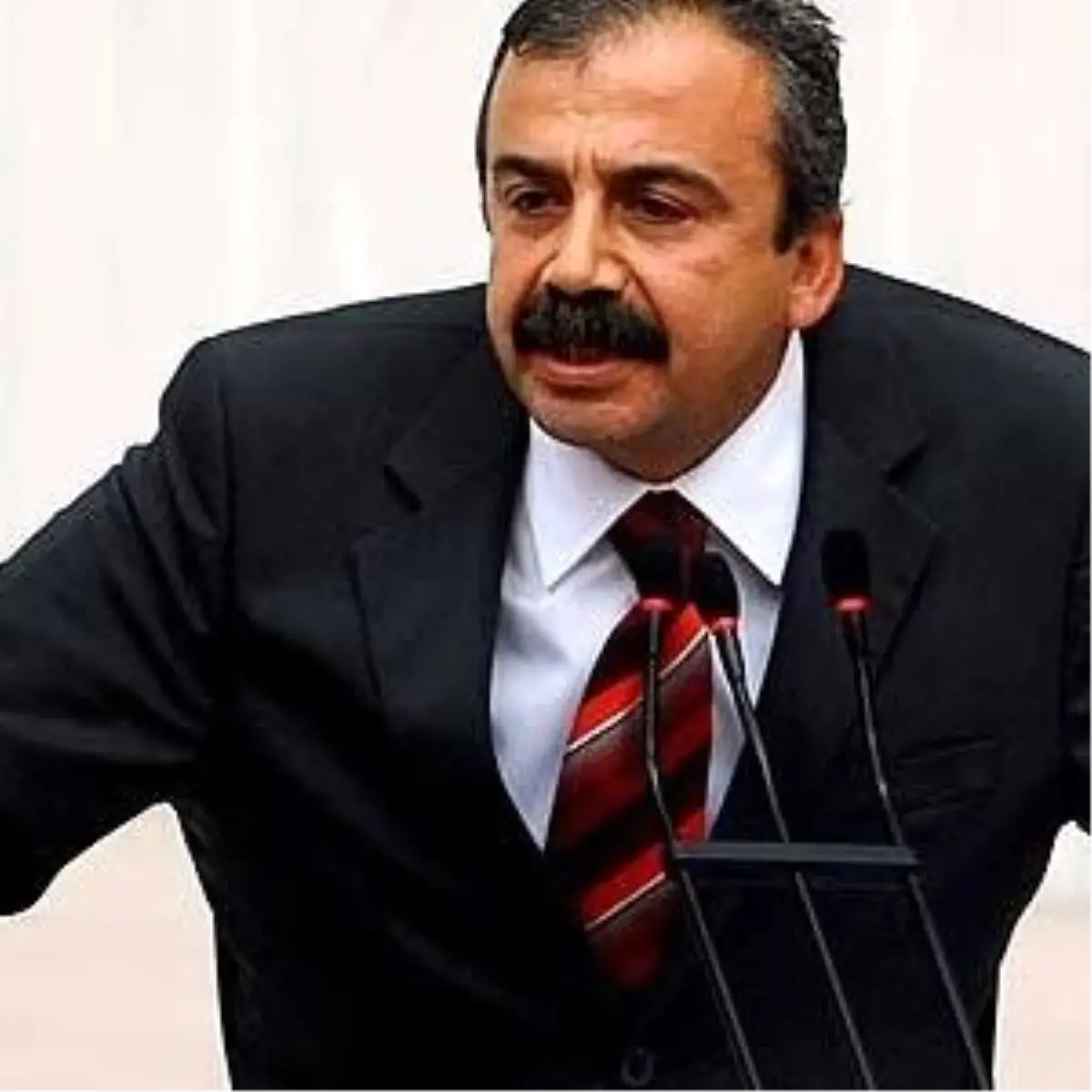 Başbakan\'a "Kalsalar Ne Olur" Yanıtı