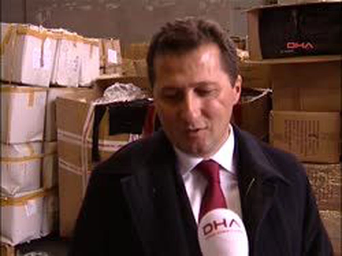 Gümrükte Kalan Mallar Depremzelere Gönderildi