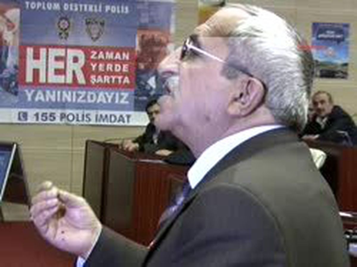 Muhtardan Valiye; Babamızsın, Kurban Olayım