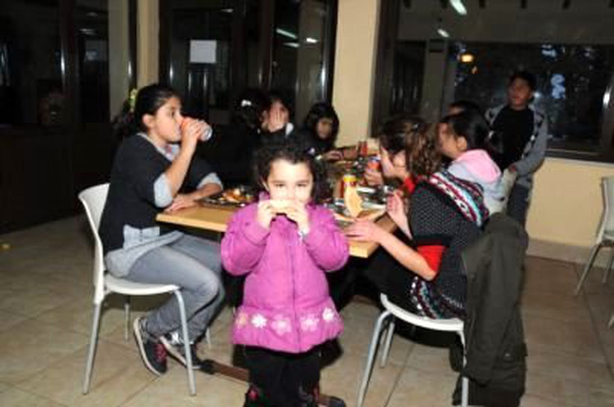 Vanlı 83 Çocuk ve 17 Bebek, Kefken Kampına Yerleştirildi