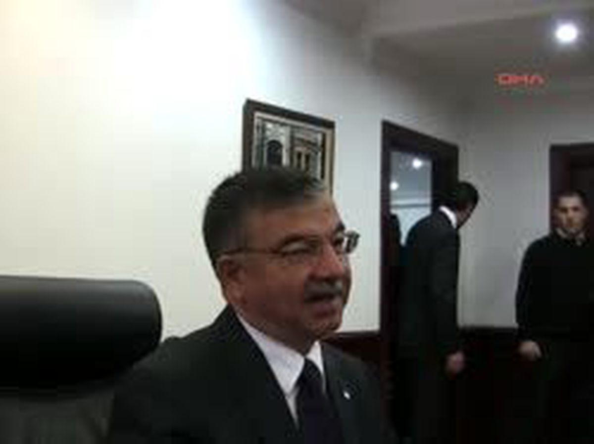 Milli Savunma Bakanı Yılmaz,mke, 2012'nin Temmuz Ayında Mehmetçik Piyade Tüfeği'ni Seri Üretecek