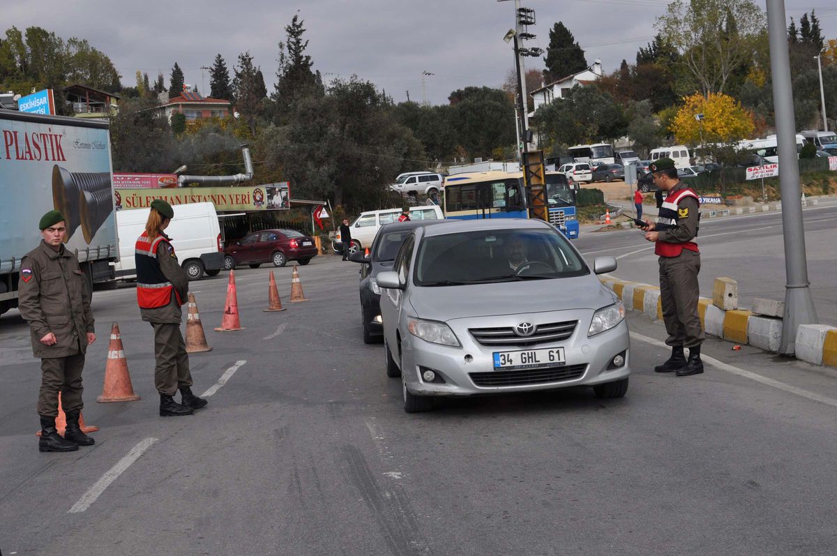 Eskihisar- Topçular Feribot İskelesinde Sıkı Güvenlik Önlemi