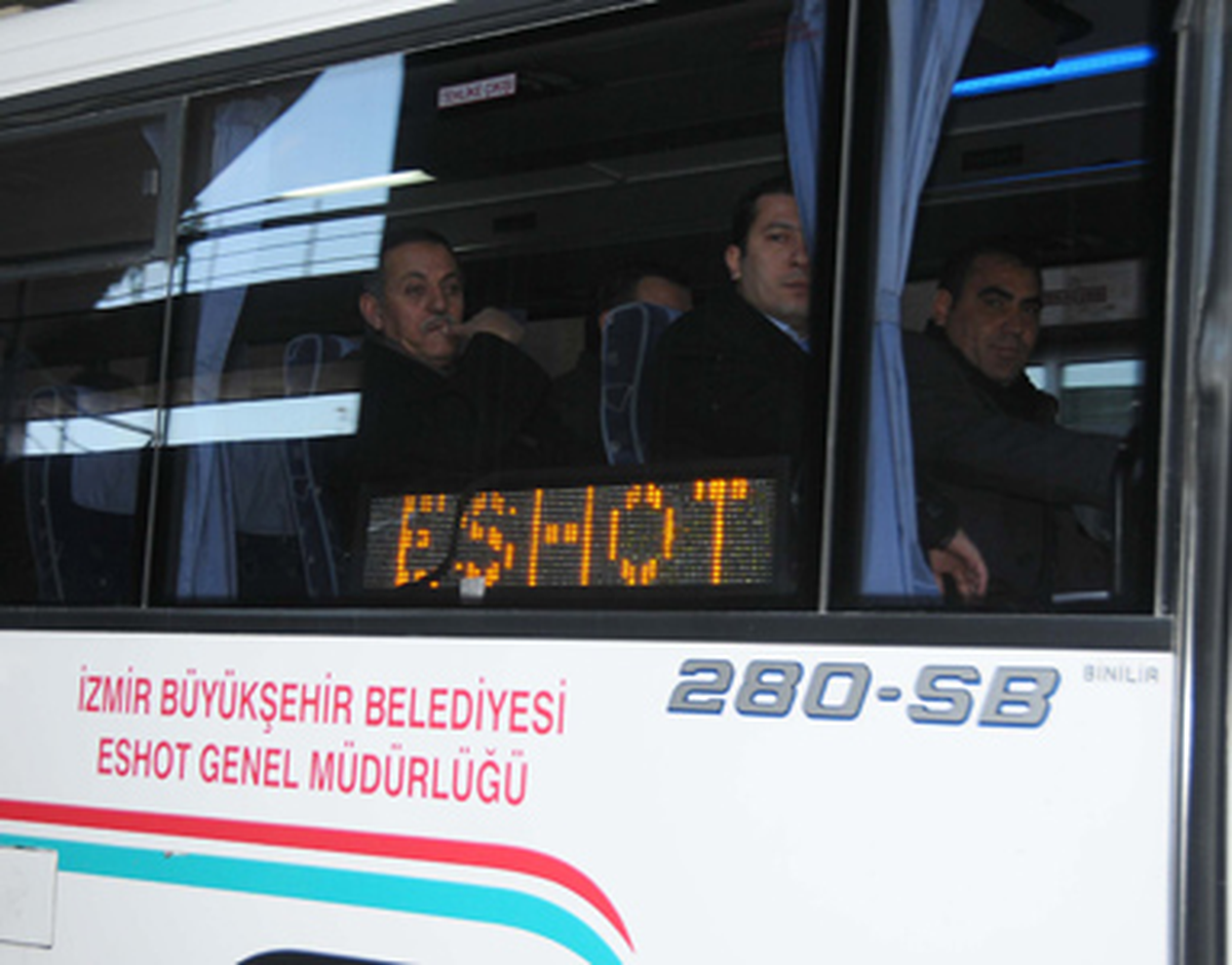 Vanlı Depremzedeler İzmir'de