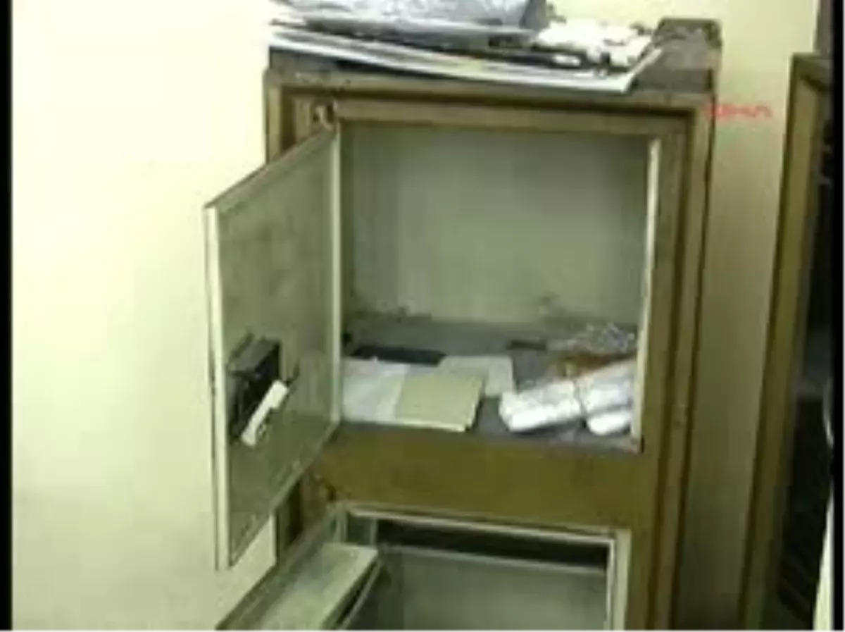 130 Bin Liralık Cep Telefonu Hırsızlığı Kamerada