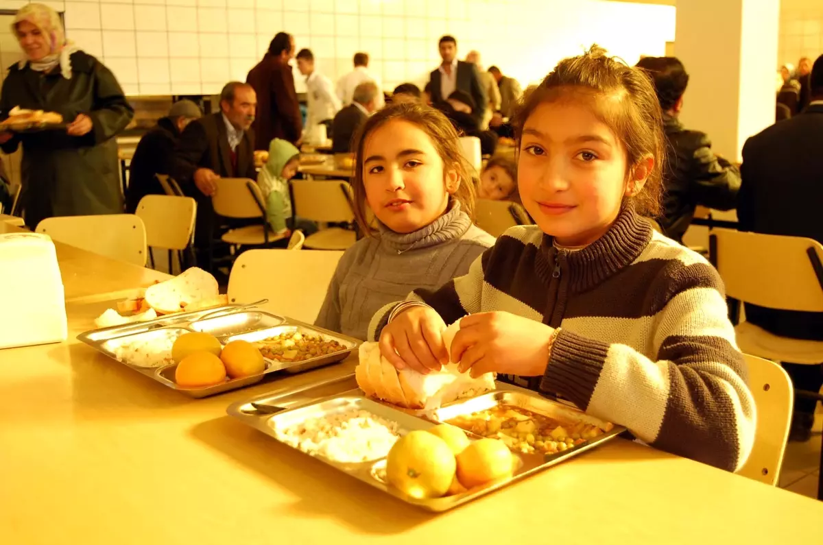 Aydın Valisi Al, Depremzedeleri Ziyaret Etti