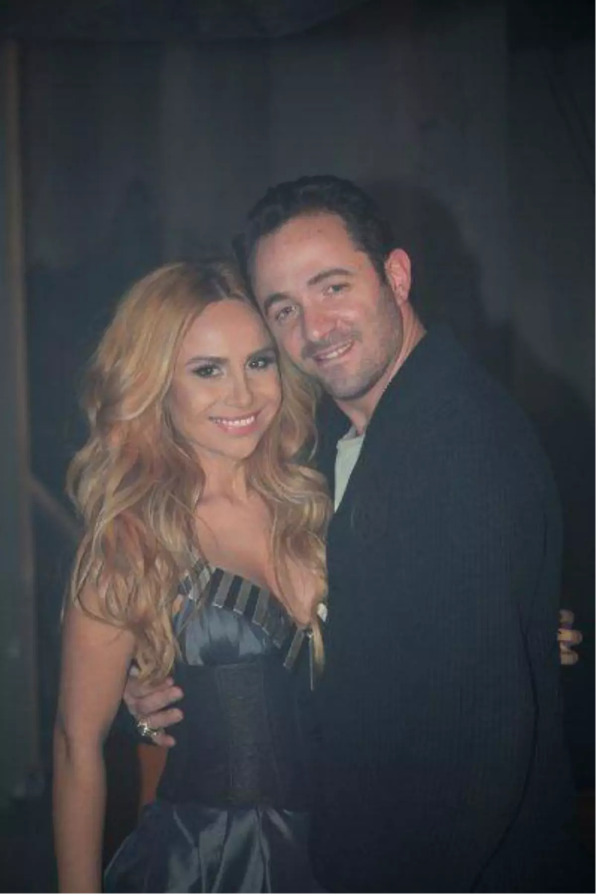 Betül Demir\'e İki Klip Birden