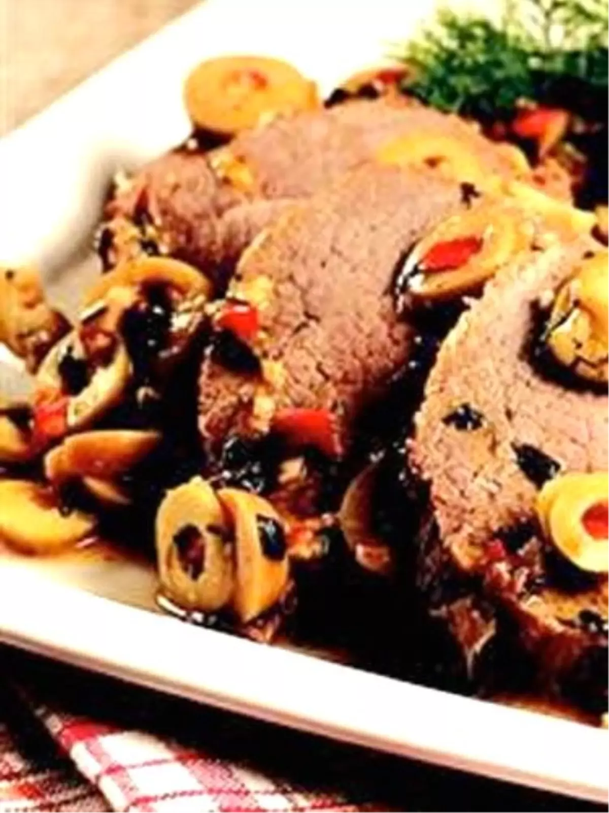 Yeşil Zeytinli Nuar