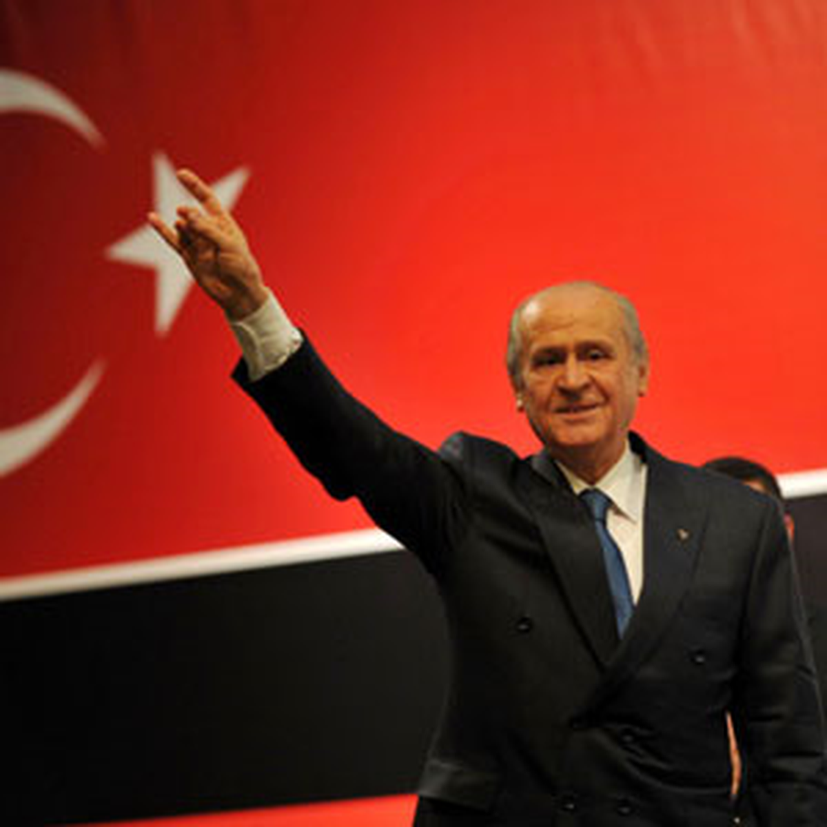 Devlet Bahçeli, Erdoğan'a Almanya'dan Seslendi: 'Suriye İşgal mi Olsun İstiyorsun'