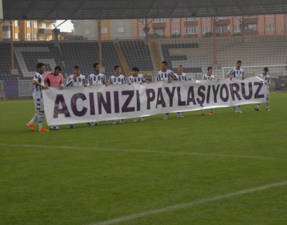 Van Belediyespor Depremden Sonra İlk Kez Yeşil Sahaya Çıktı