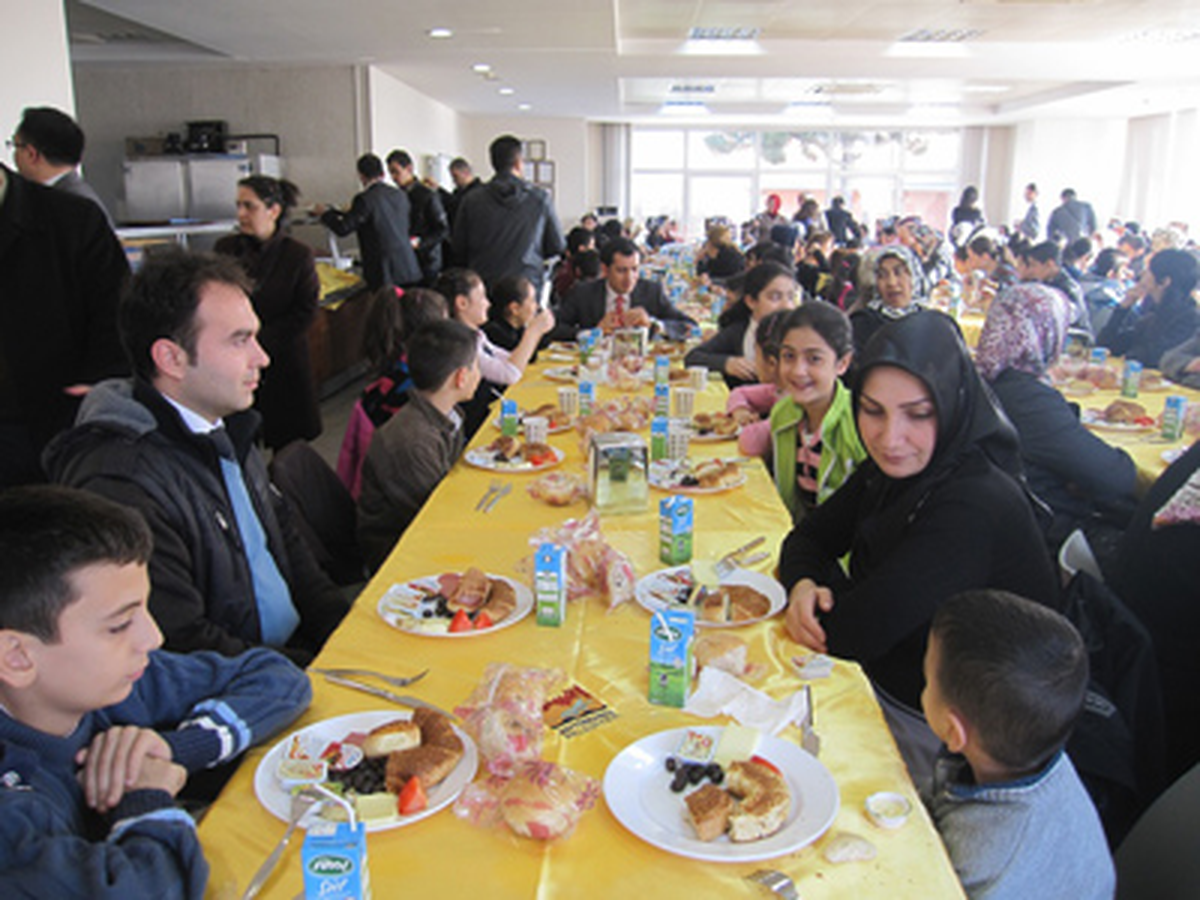 Bilge Nesil Ailesi İlk Kahvaltısını Gerçekleştirdi