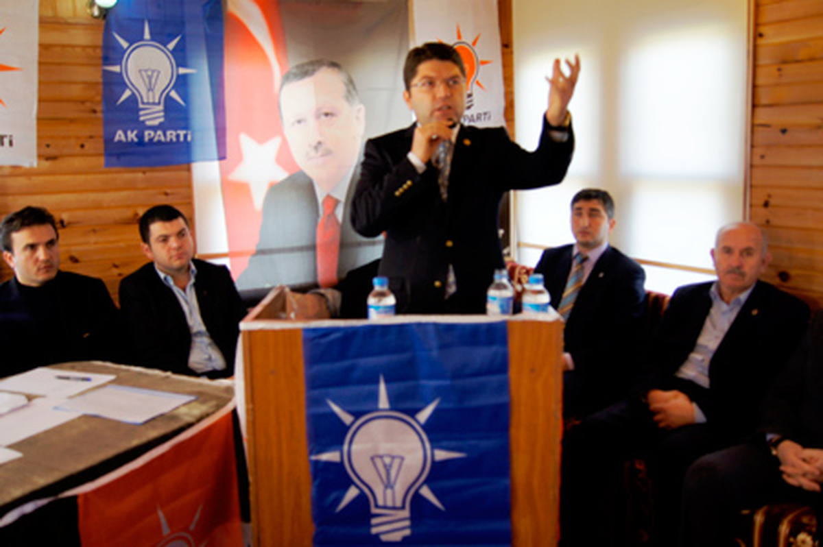 'Dünyanın En Büyük Partisi Ak Parti'dir'