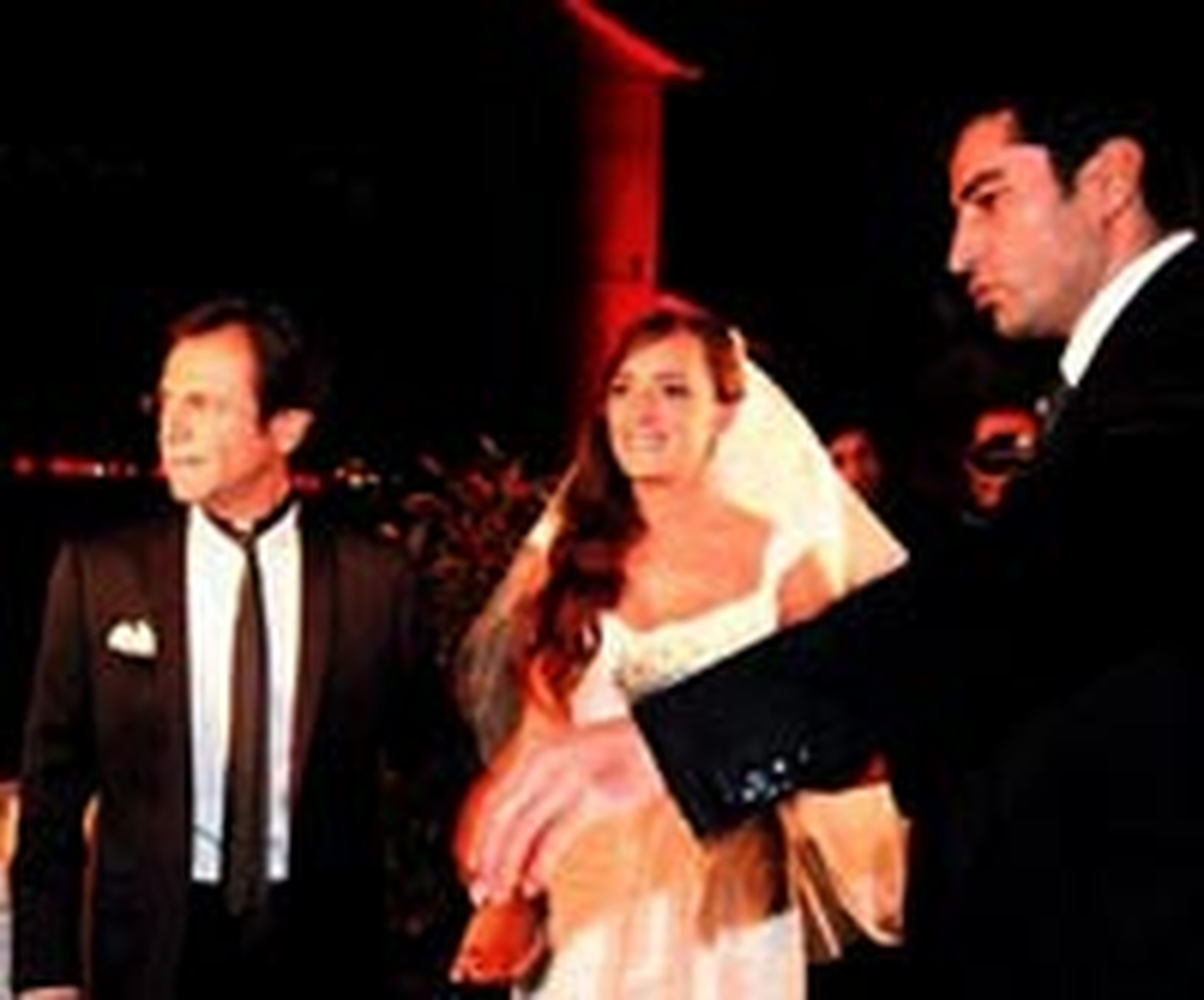 Şampiyonlar Ligi Gibi Düğün