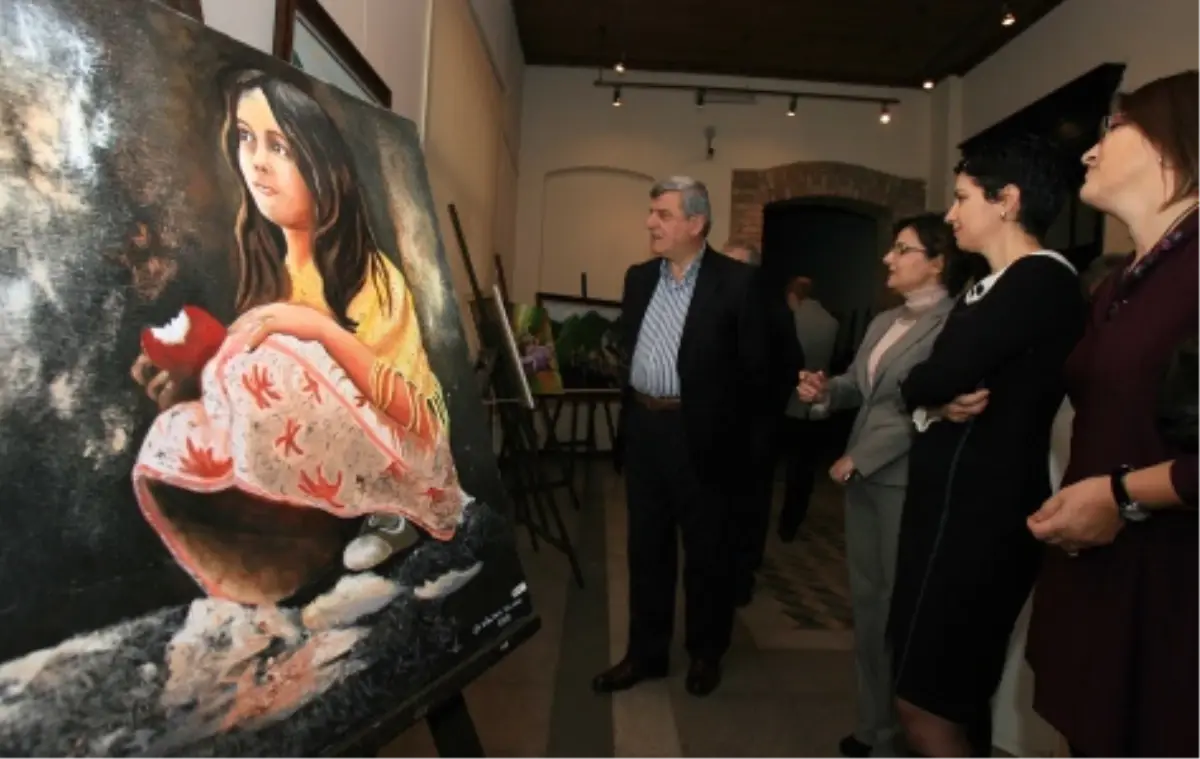 Başkan, Karma Serginin Açılışını Yaptı