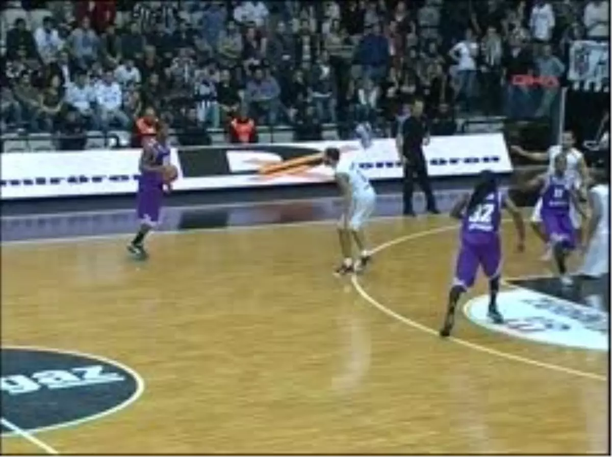 Deron Williams Çıldırmış Olmalı!
