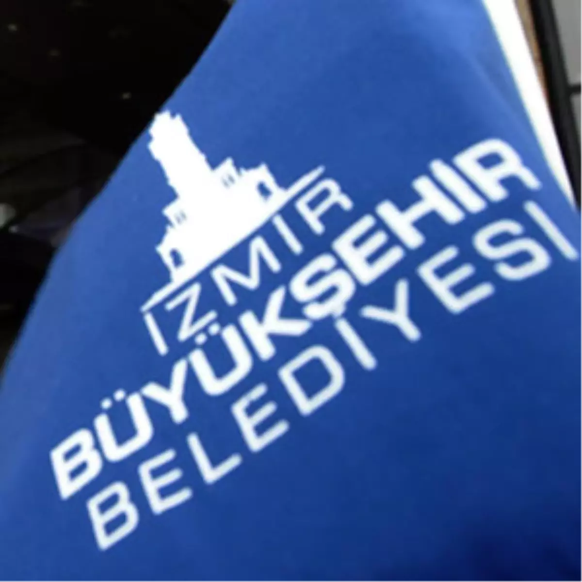 İzmir Büyükşehir Belediyesi\'ne Baskın