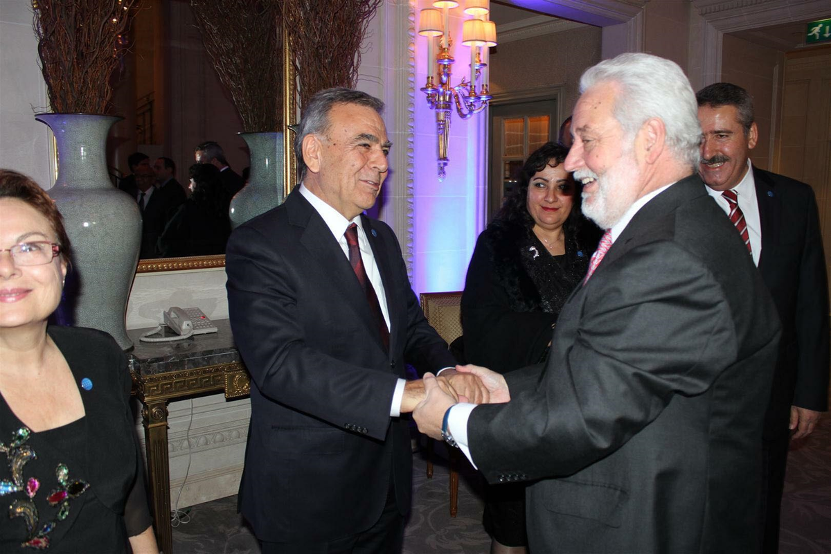 İzmir Heyetinden, Paris'te 'expo 2020' Resepsiyonu