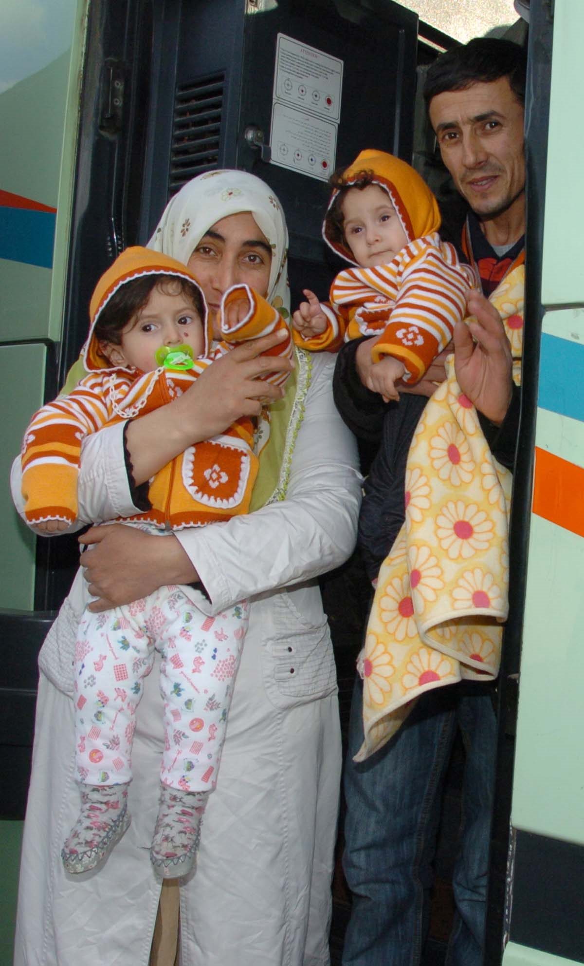 Kızları Açlık ve Soğuktan Ölen Depremzede Aileye Devlet Sahip Çıktı