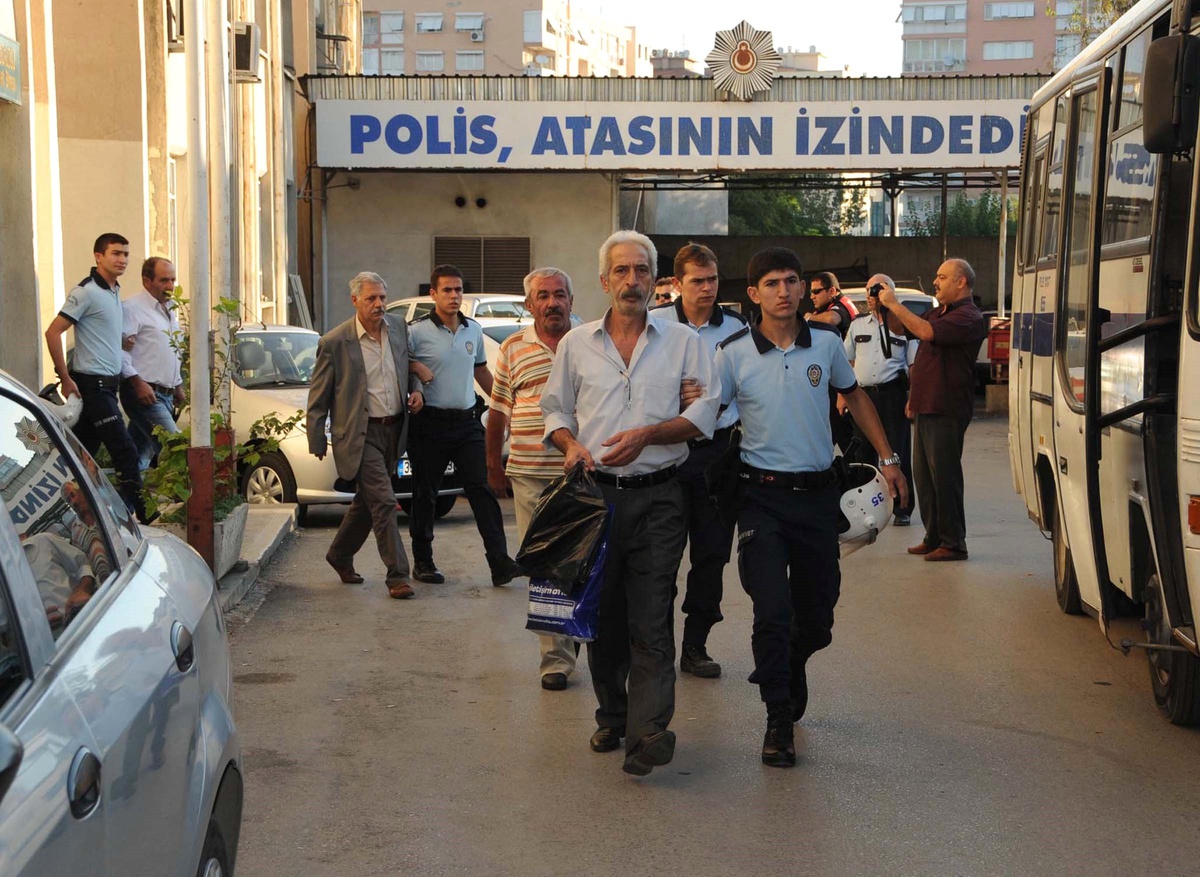 Siyaset Akademili KCK'lılara Dava Açıldı