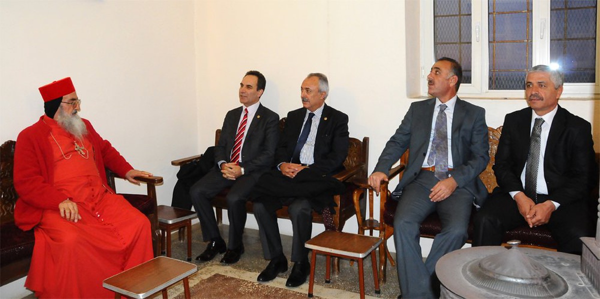 Chp, Yeni Anayasa İçin Mardin'de Süryanilerin Nabzını Tuttu