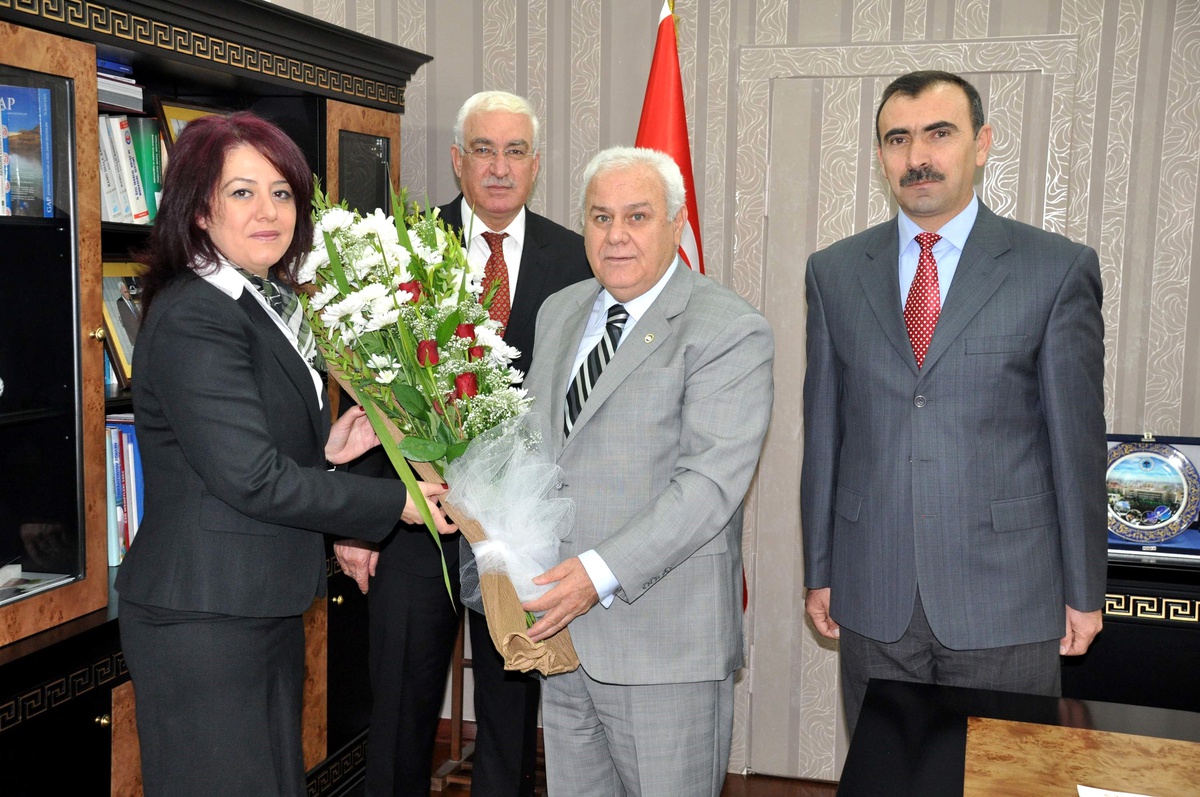 Öğretmenler, Vali Musa Çolak'ı Ziyaret Etti