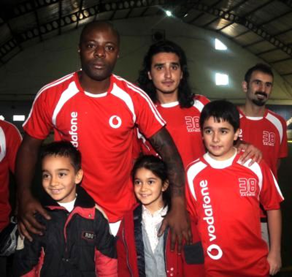 Yeniden - Nouma: Beşiktaş Irkçılık Yapmaz