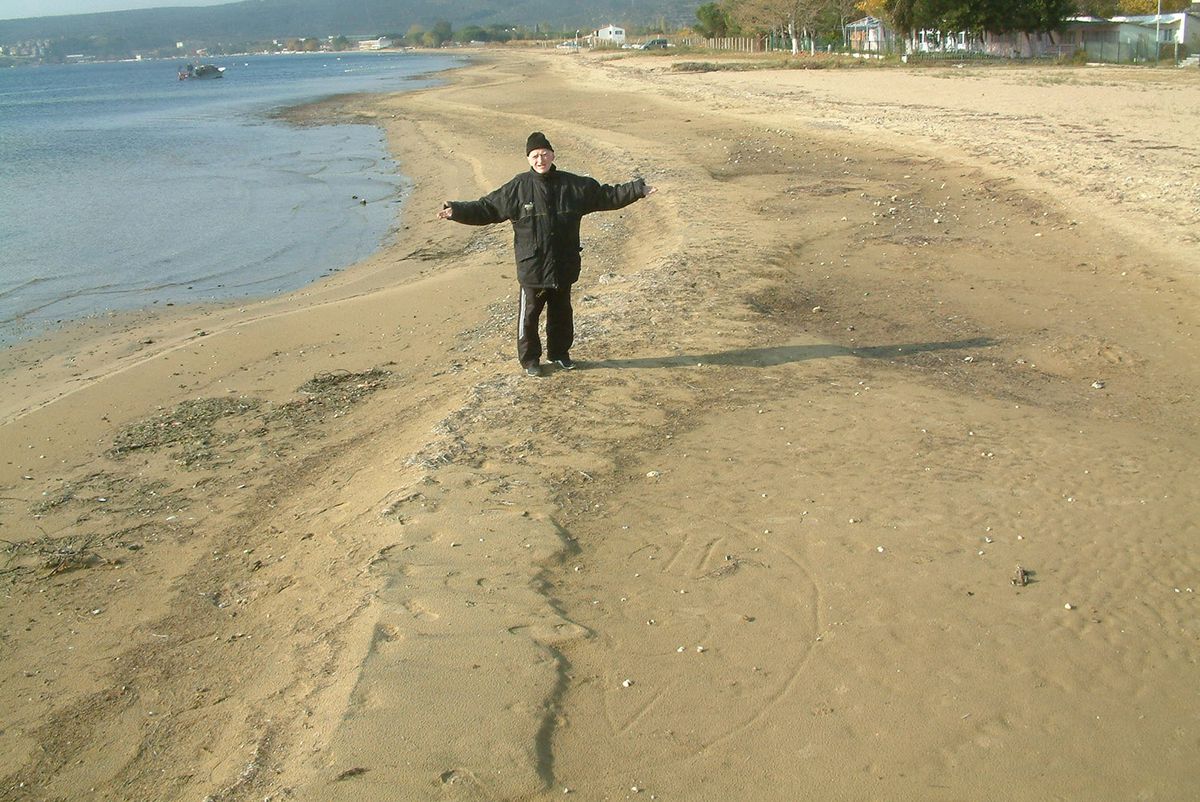 Erdek'te Deniz Çekilince Kyzıkos Antik Kenti İskelesi Ortaya Çıktı