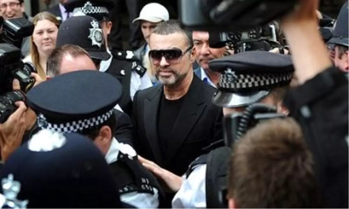 George Michael\'ın Konserleri Ertelendi