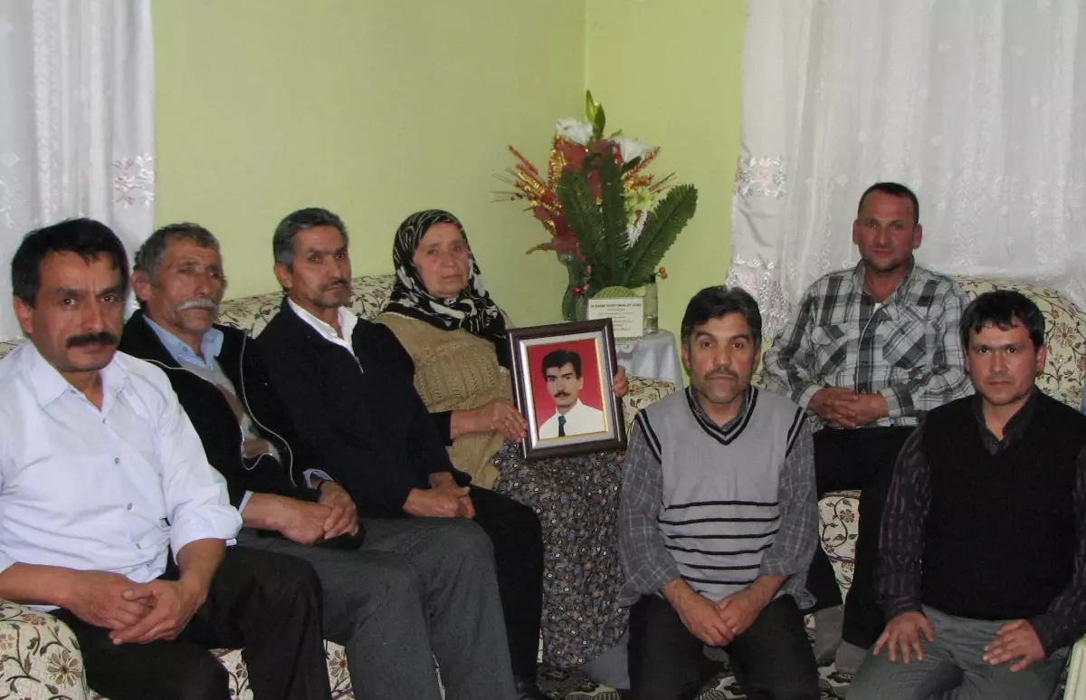 Kudyad, Şehit Öğretmenin Ailesini Unutmadı