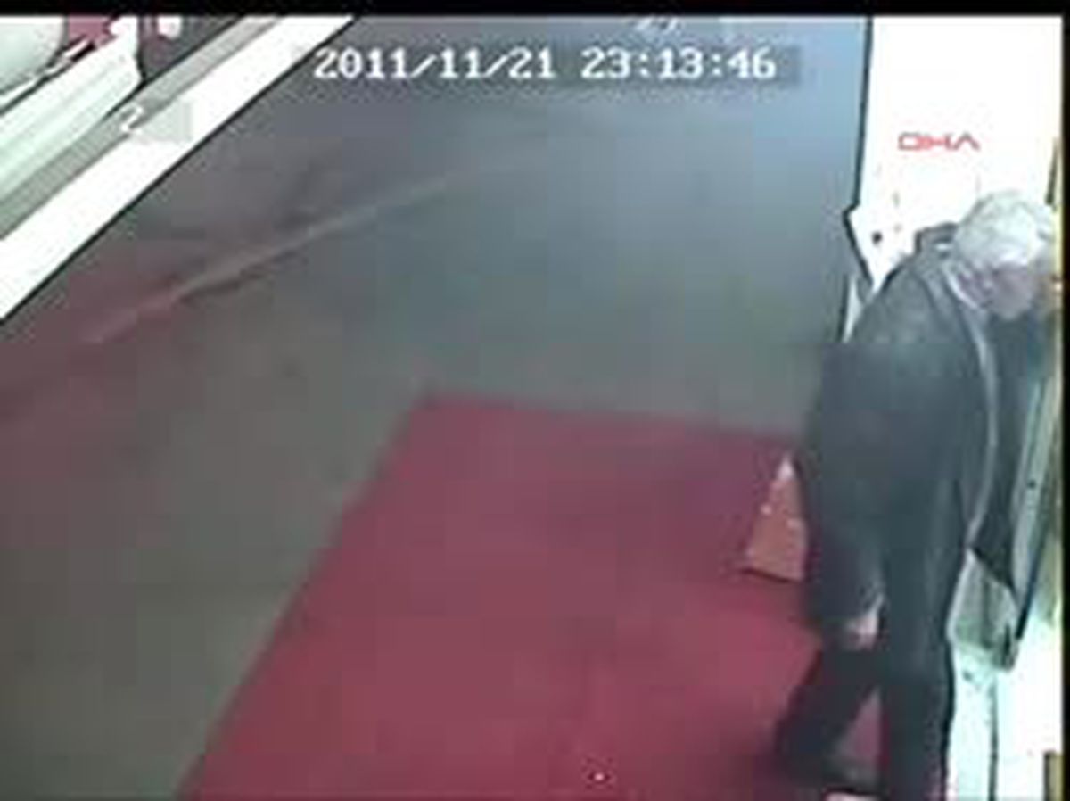 Polis Dayağı Kameraya Takıldı