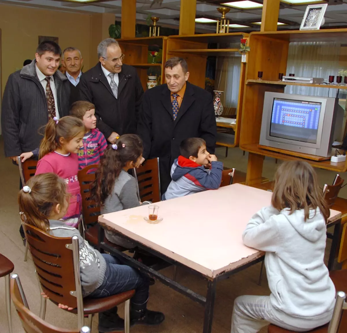 Vanlı Depremzedeler Afyonkarahisar\'da