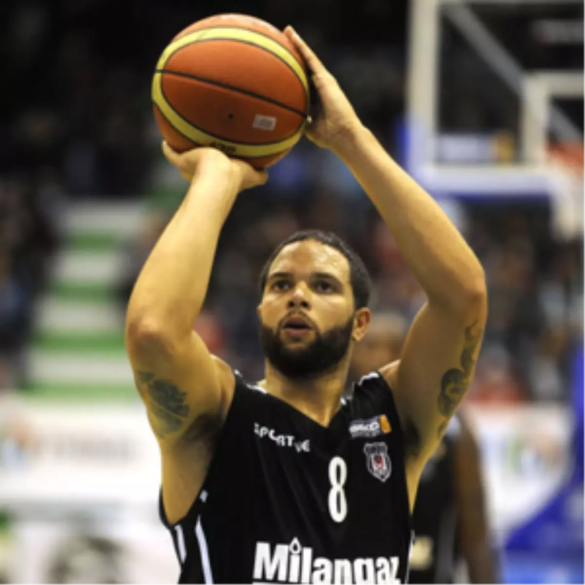 Aliağa Petkim: 80 - Beşiktaş Milangaz: 92