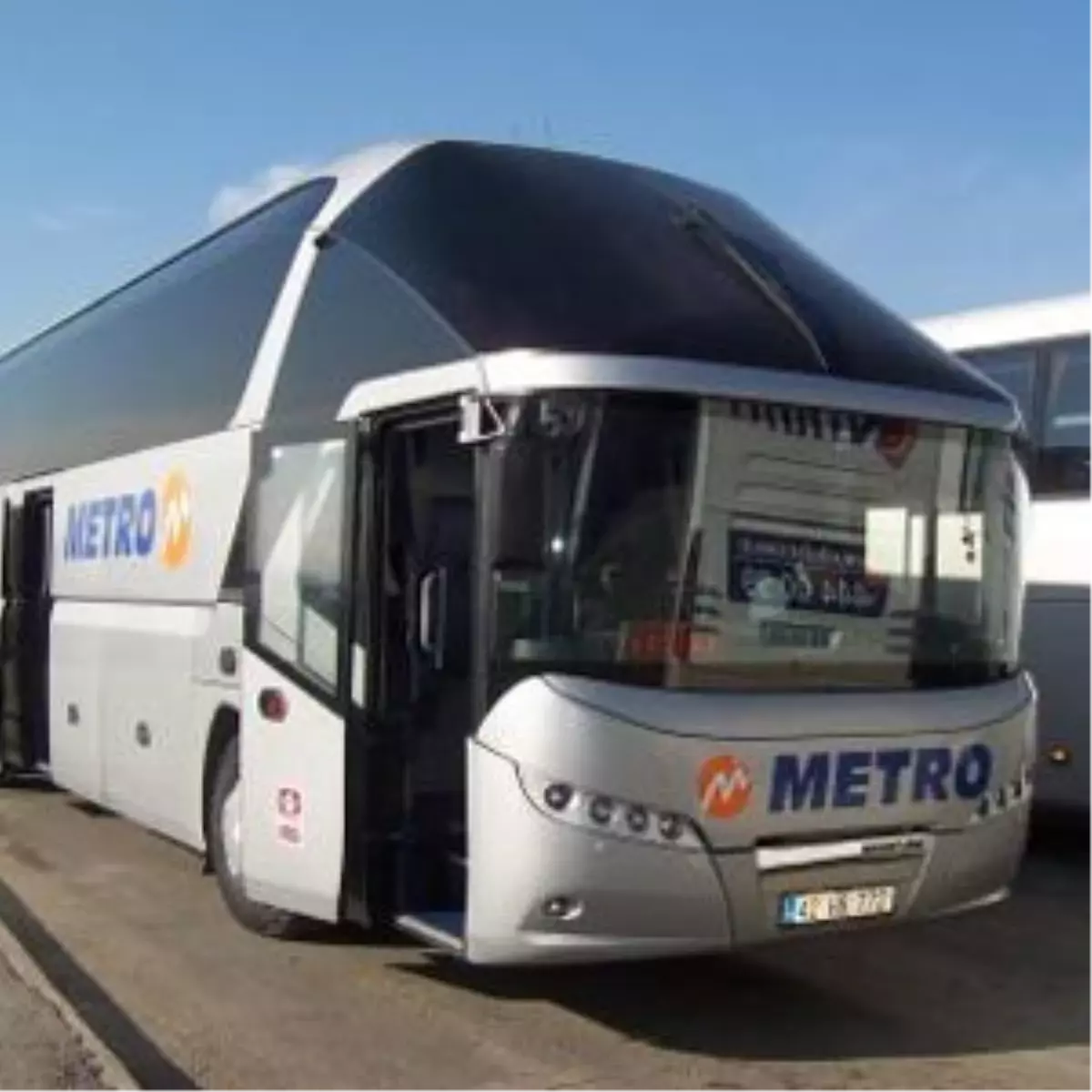 Metro Turizm Halka Açılıyor